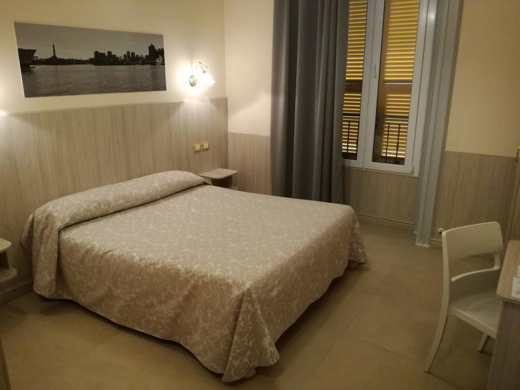 Hotel Cantore ジェノヴァ エクステリア 写真