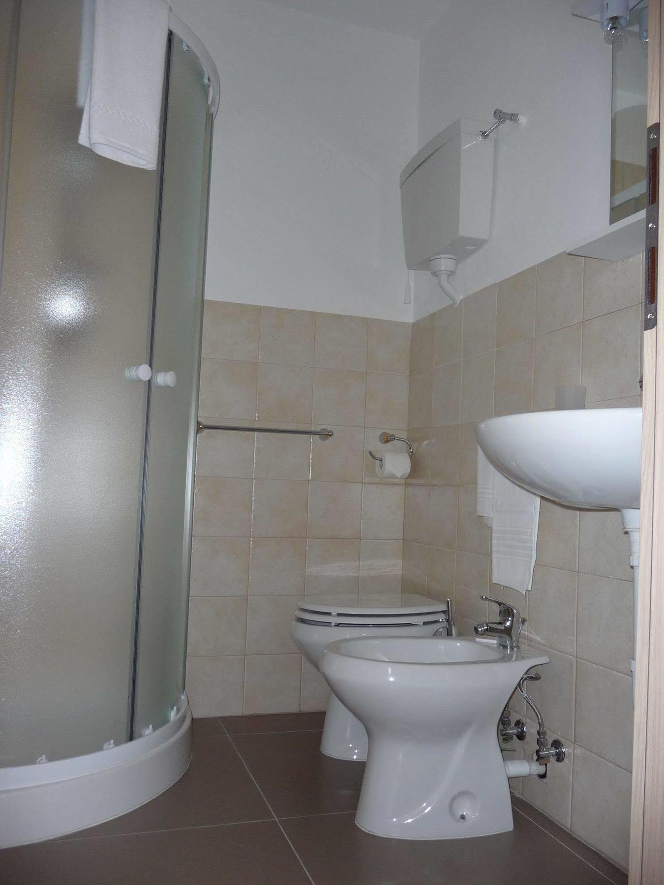 Hotel Cantore ジェノヴァ エクステリア 写真